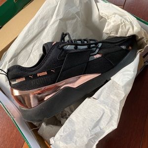 NWT Puma Women's Sneakers Muse X-2 Metallic
